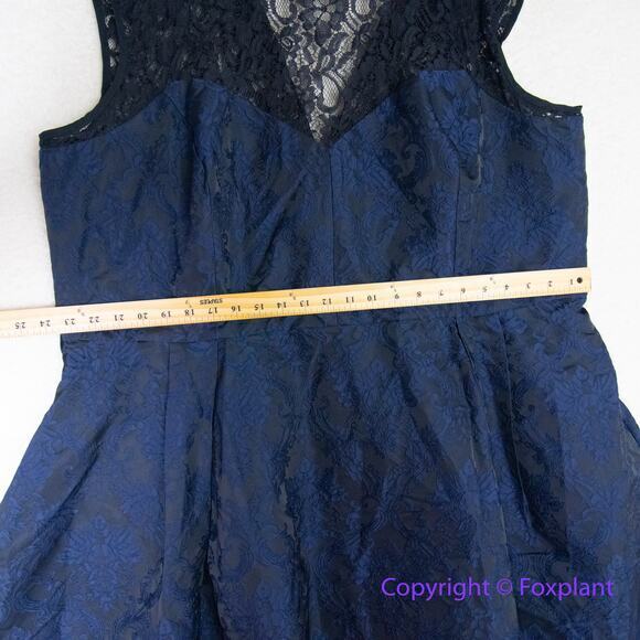 New! City Chic Ornate Dress in black lace and navy jacquard, plus size 24 - Picture 9 of 16